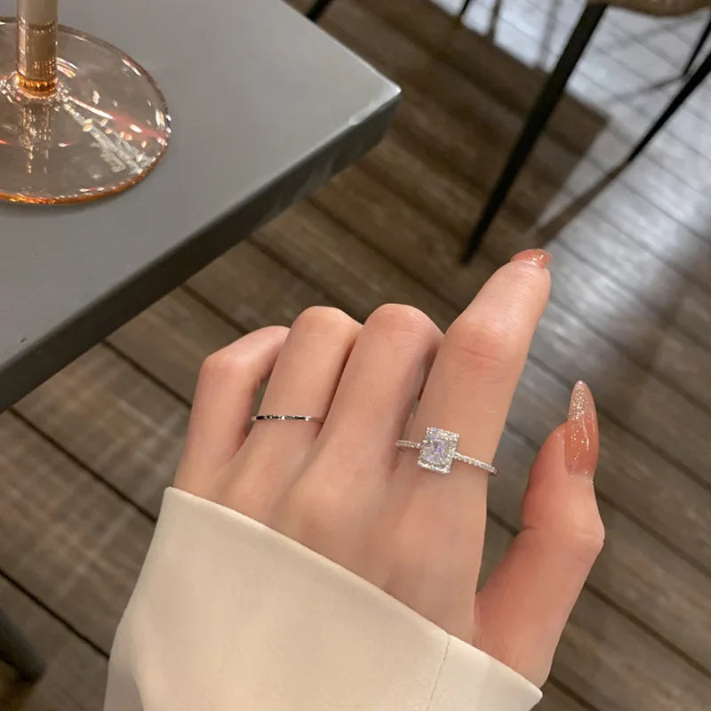 Luxury Classic Engagement Rings