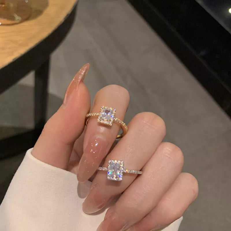 Luxury Classic Engagement Rings